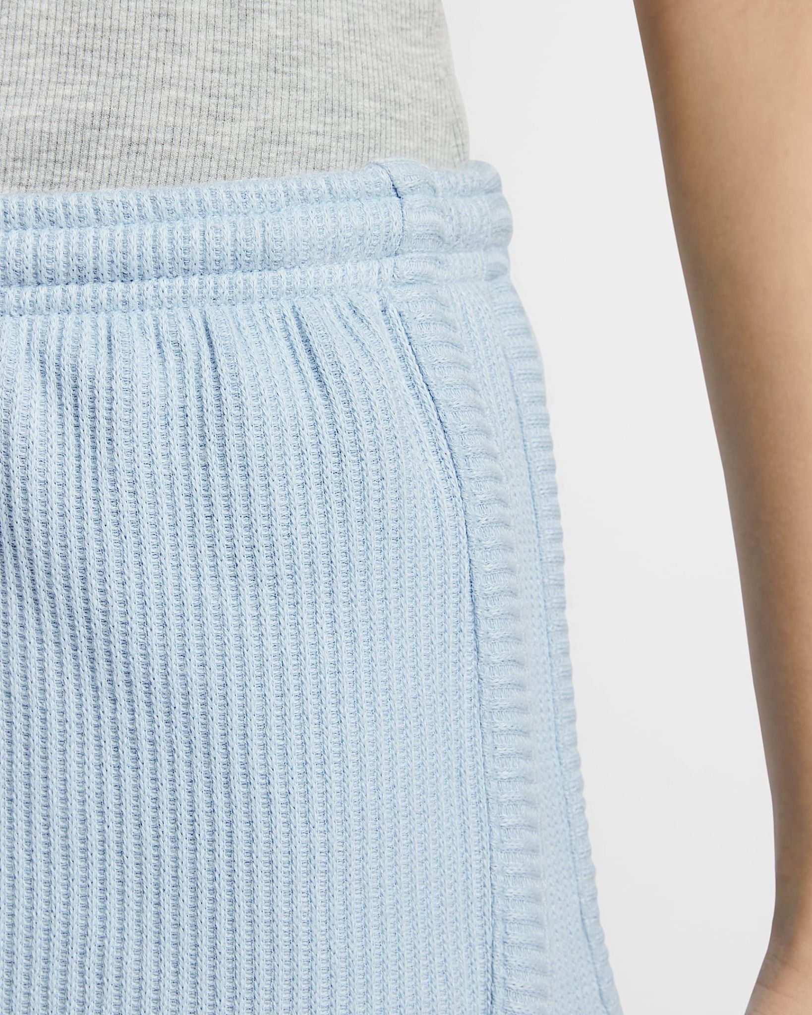 Nike - Quần ngắn thể thao Nữ Sportswear Chill Waffle Women's Mid-Rise Shorts