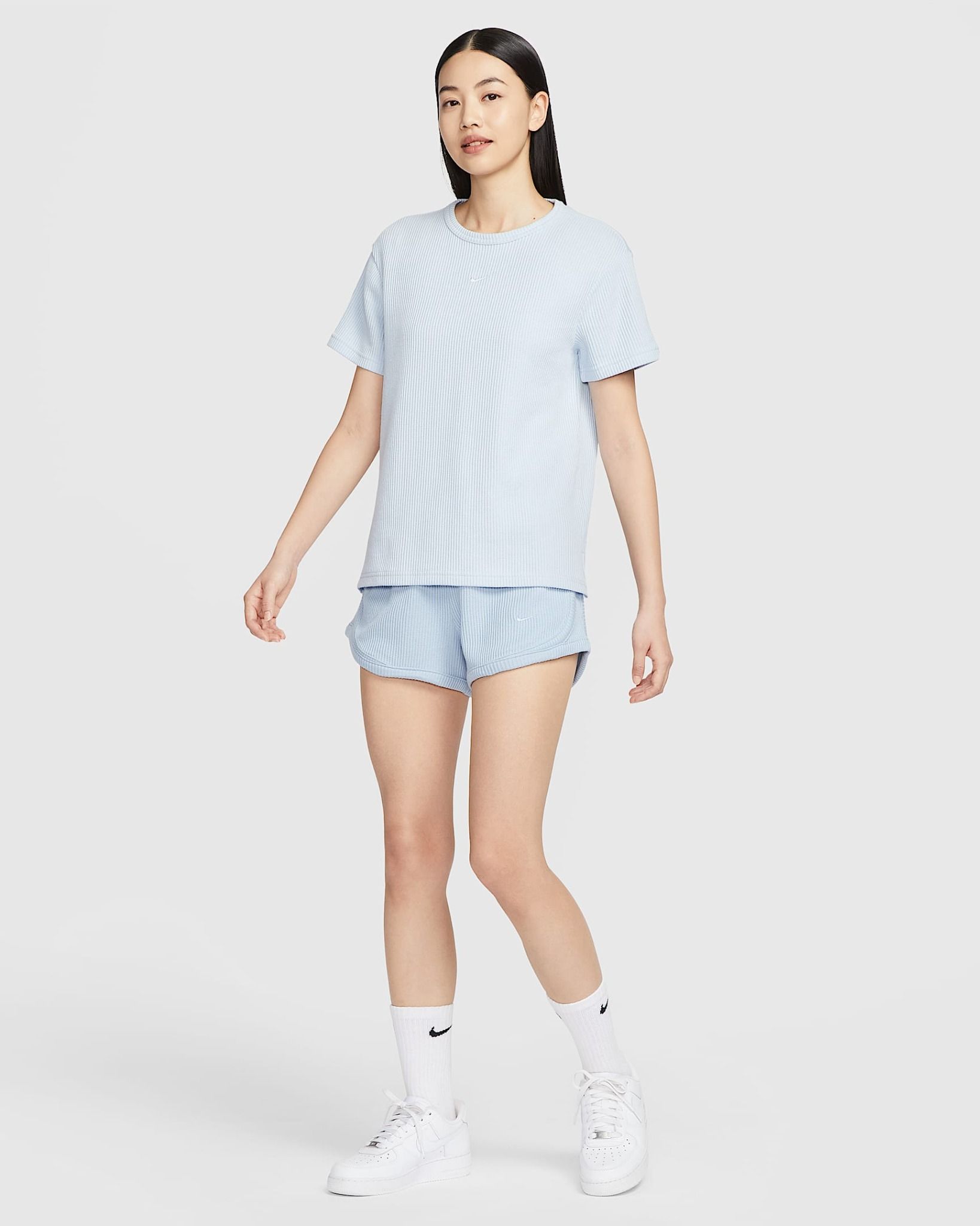 Nike - Quần ngắn thể thao Nữ Sportswear Chill Waffle Women's Mid-Rise Shorts