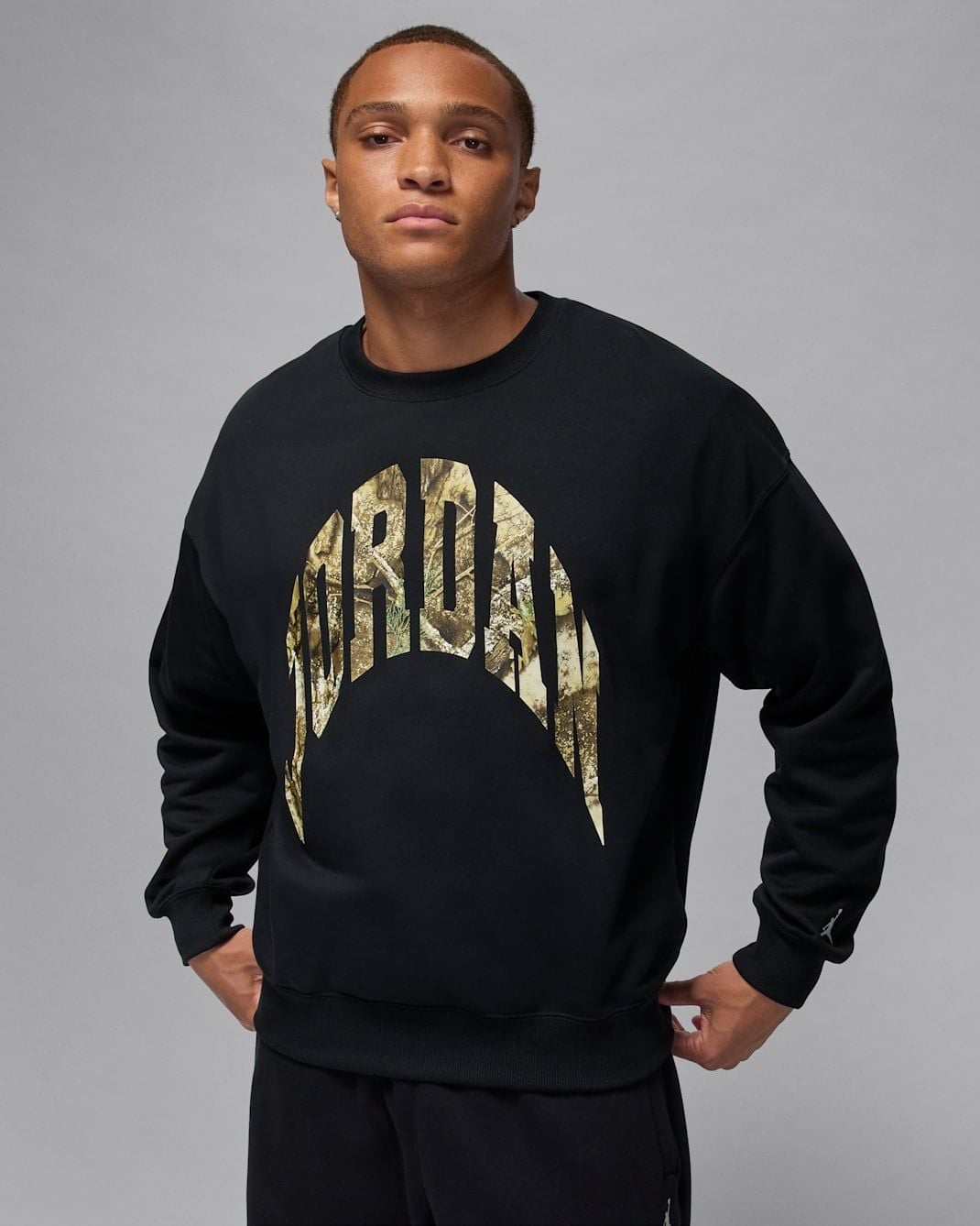 Nike - Áo nỉ tay dài thể thao Nam Jordan Brooklyn Men's French Terry Realtree Crew-Neck Sweatshirt