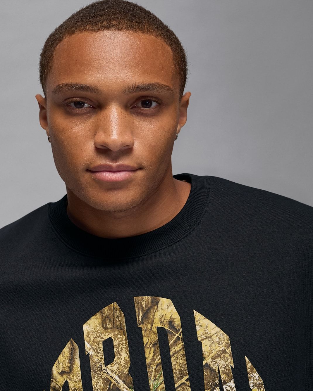 Nike - Áo nỉ tay dài thể thao Nam Jordan Brooklyn Men's French Terry Realtree Crew-Neck Sweatshirt