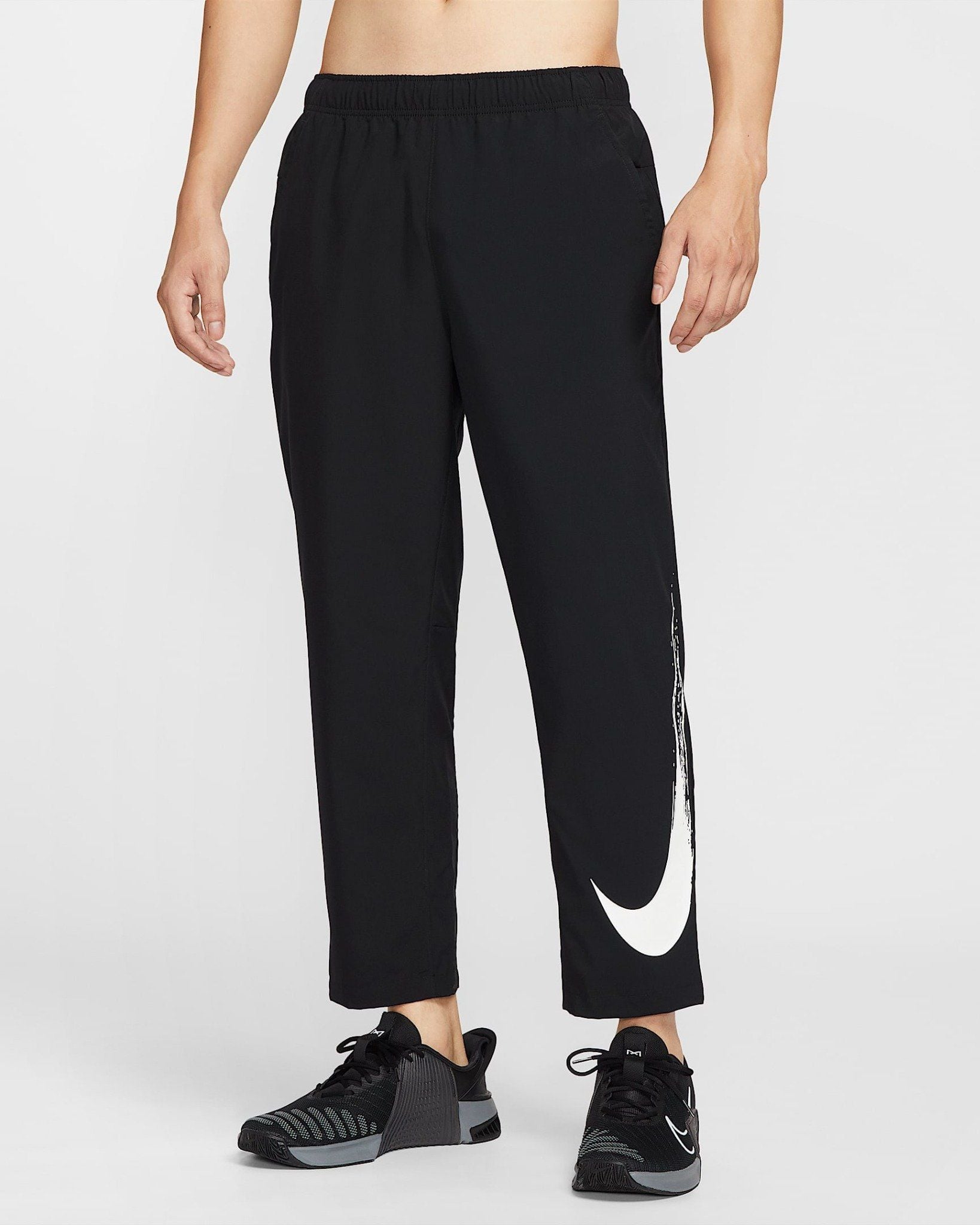 Nike - Quần dài thể thao Nam Nike Form Men's Dri-FIT Open-Hem Versatile Trousers