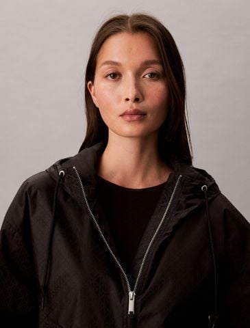 Calvin Klein - Áo khoác gió nữ Emblem Logo Jacquard Windbreaker - 2
