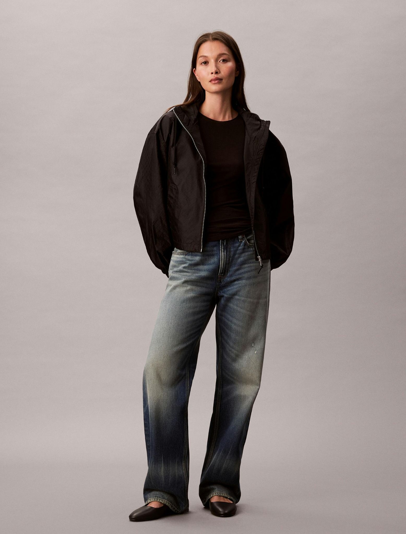 Calvin Klein - Áo khoác gió nữ Emblem Logo Jacquard Windbreaker