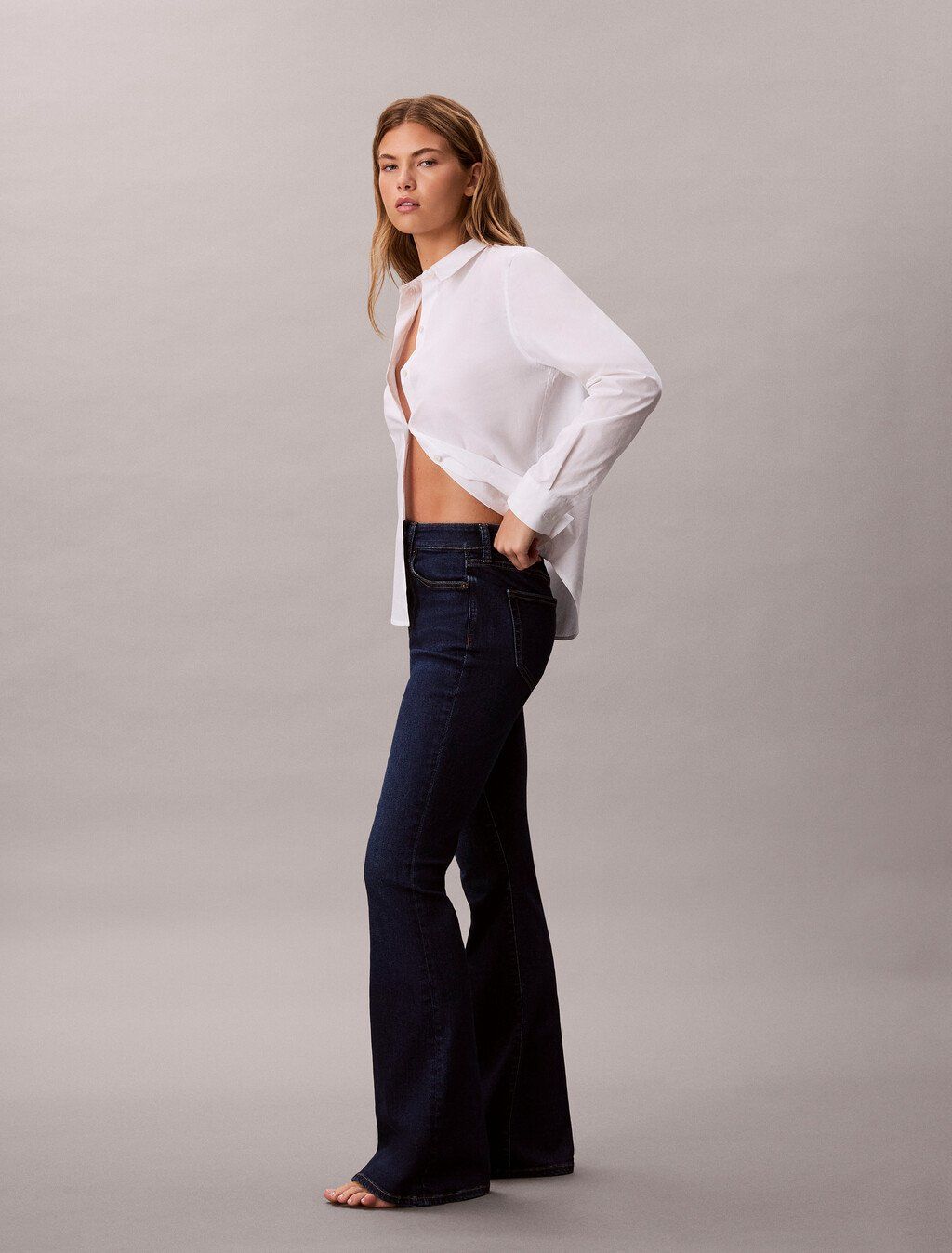 Calvin Klein - Quần jeans ống loe nữ High Rise Flare Jeans