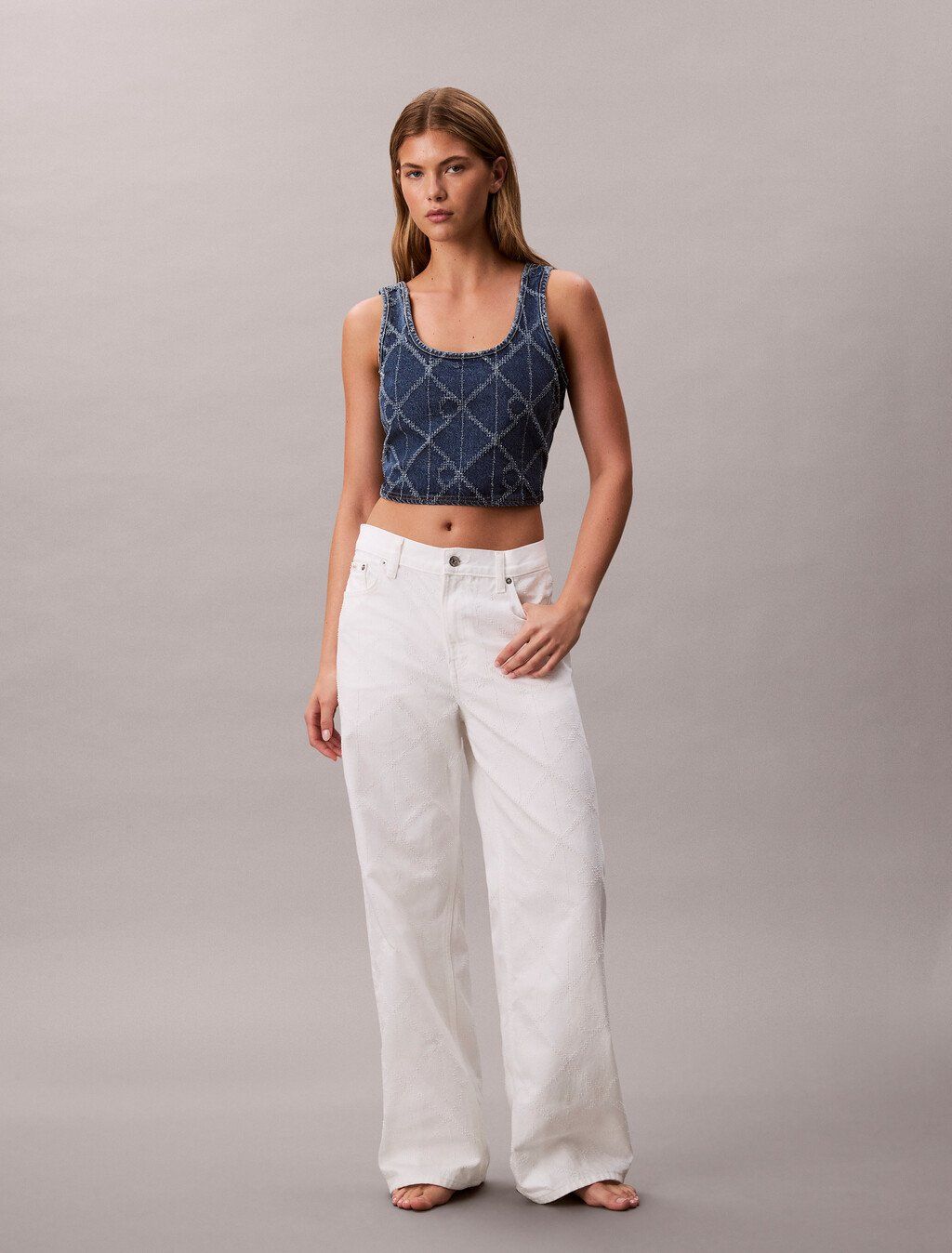 Calvin Klein - Quần jeans ống đứng nữ Allover Monogram Low Rise Baggy Jeans