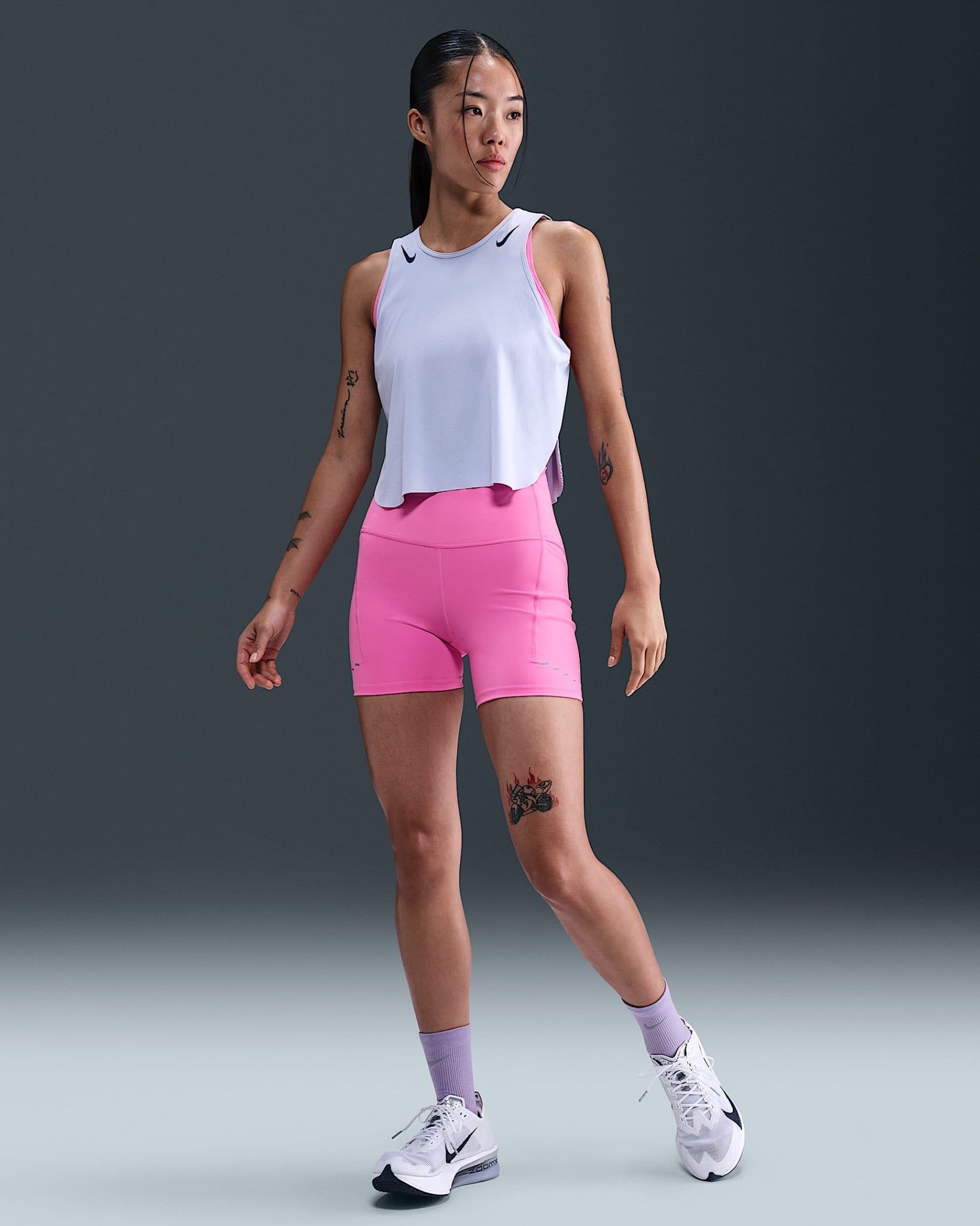 Nike - Quần lửng ống bó thể thao Nữ Nike Swift Women's High-Waisted Tight Running Shorts with Pockets