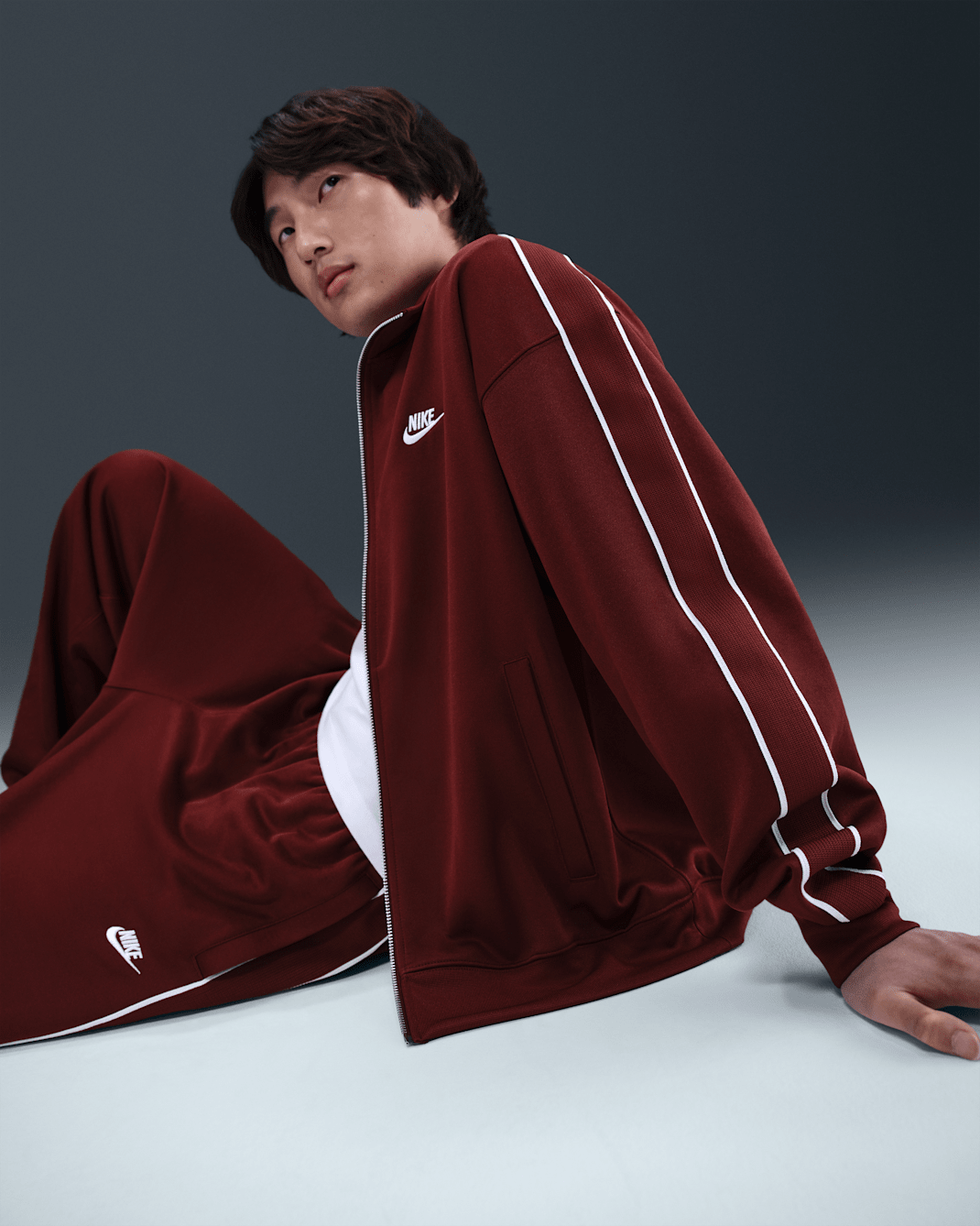 Nike - Áo khoác thể thao Nam Club Men's Oversized Knit Track Jacket