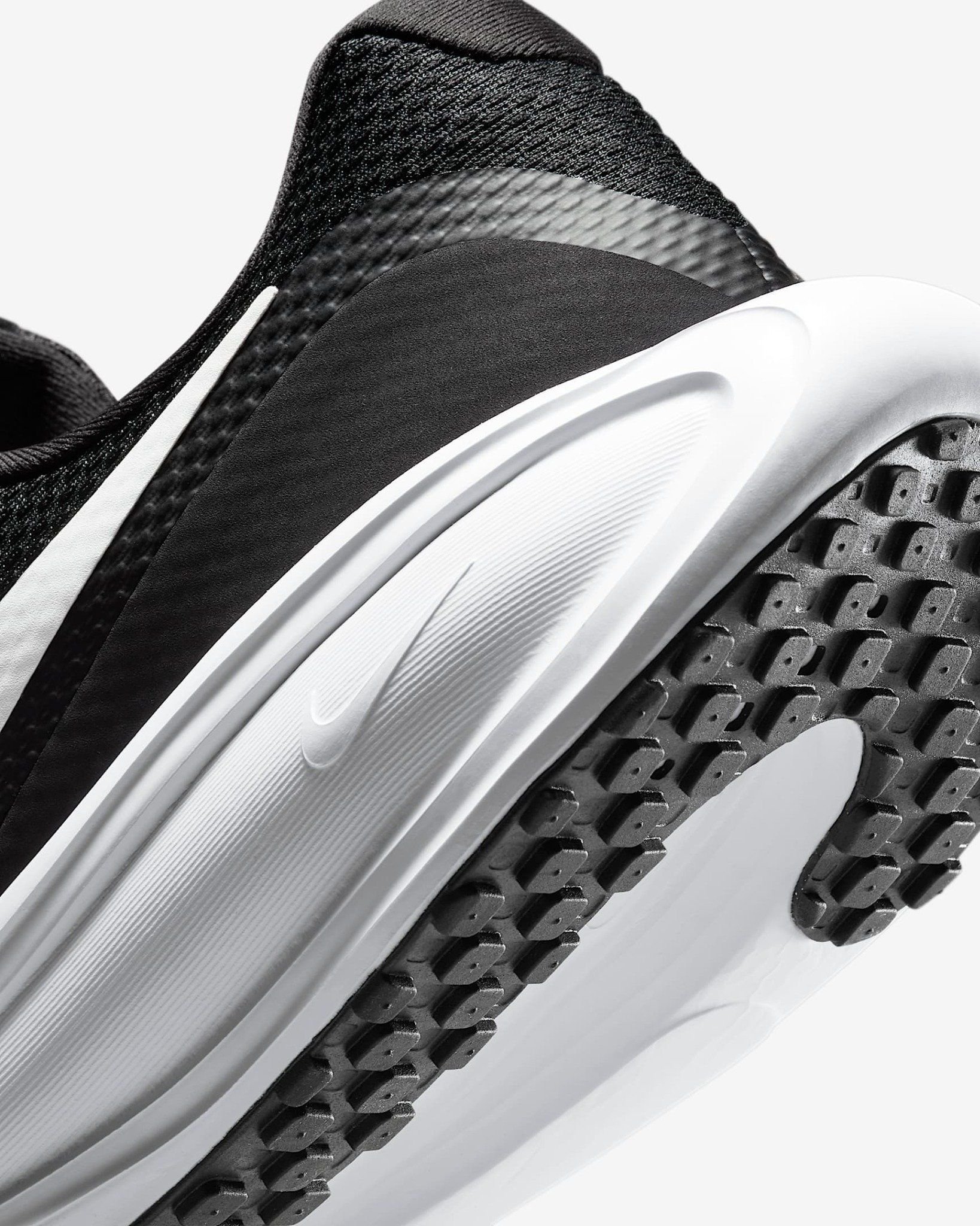 Nike - Giày chạy bộ thể thao Nam Revolution 8 Men's Road Running Shoes