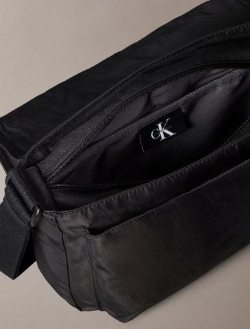 Calvin Klein - Túi đeo chéo nam Bold Logo Nylon Flap Messenger Bag