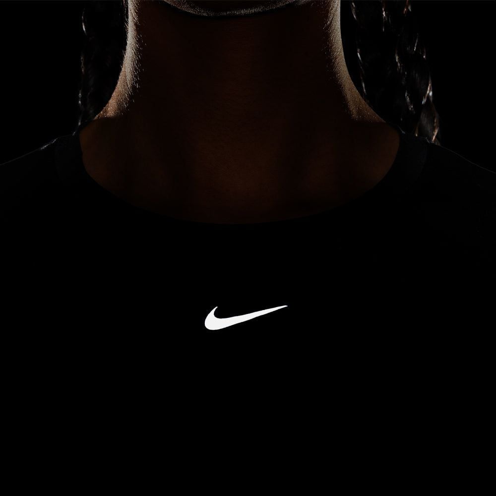 Nike - Áo thun tay ngắn tập luyện Nữ Women's One Classic Twist Short-Sleeve T-Shirt - Black