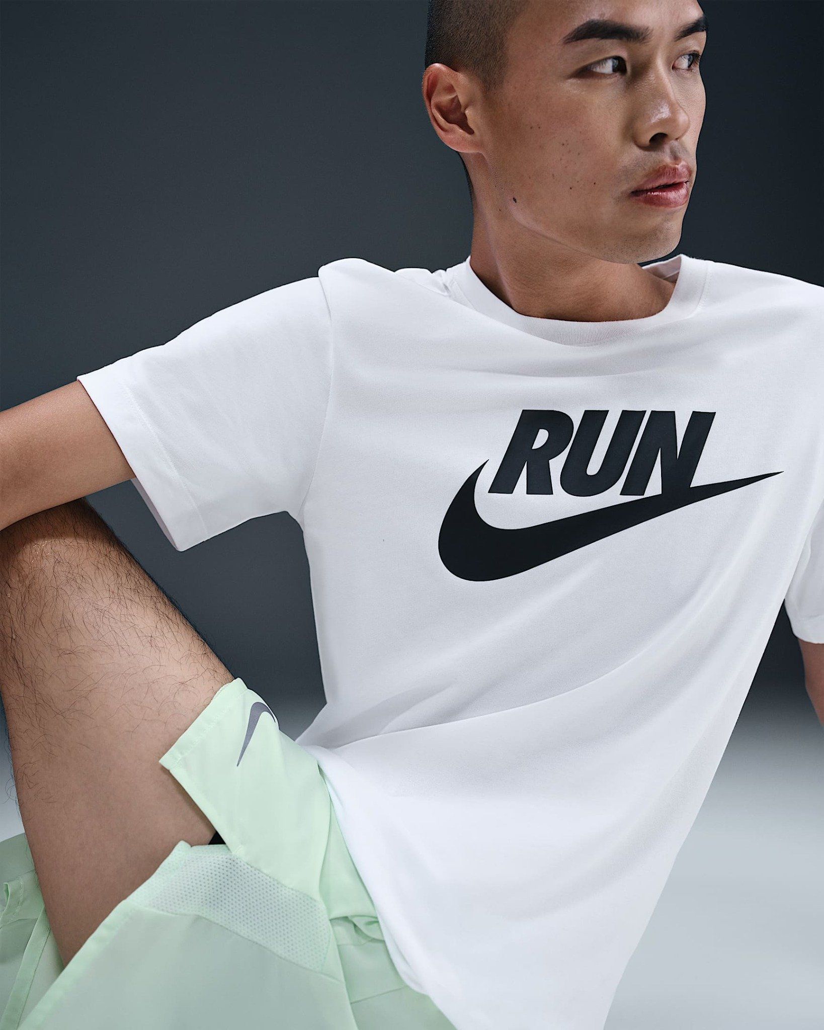 Nike - Áo phông tay ngắn thể thao Nam Men's Dri-FIT Running T-Shirt