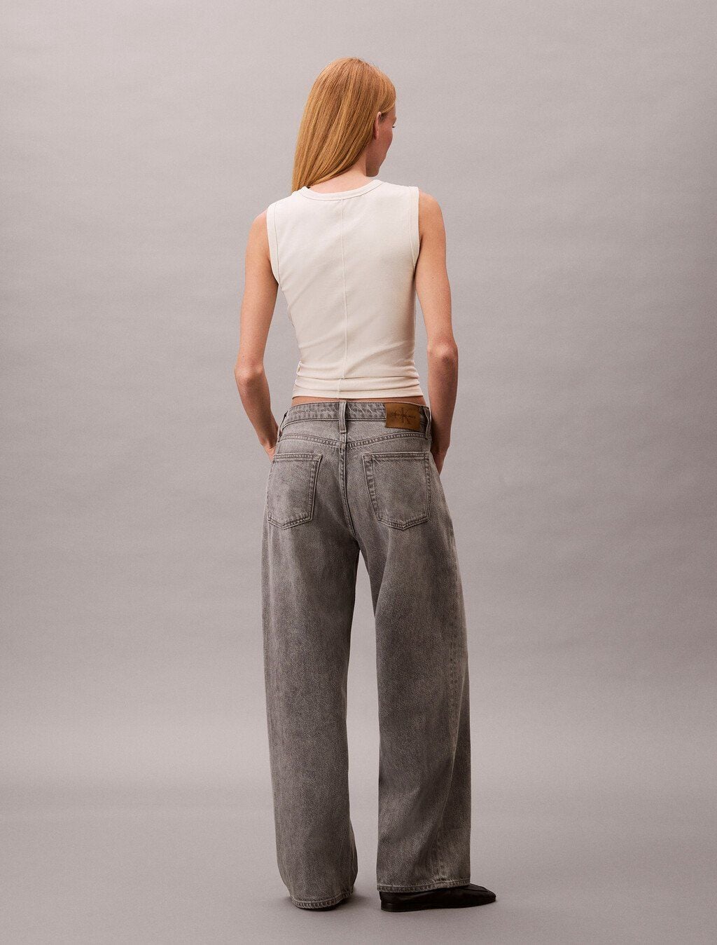 Calvin Klein - Quần jeans ống rộng nữ 90's Low Rise Baggy Jeans