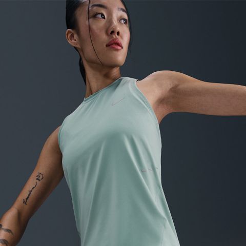 Nike - Áo ba lỗ chạy bộ Nữ Women's Nike Swift Dri-Fit Running Tank - Mint