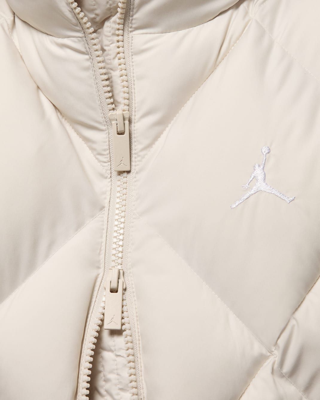 Nike - Áo khoác phao thể thao Nữ Jordan Brooklyn Women's Therma-FIT Quilted Puffer Gilet