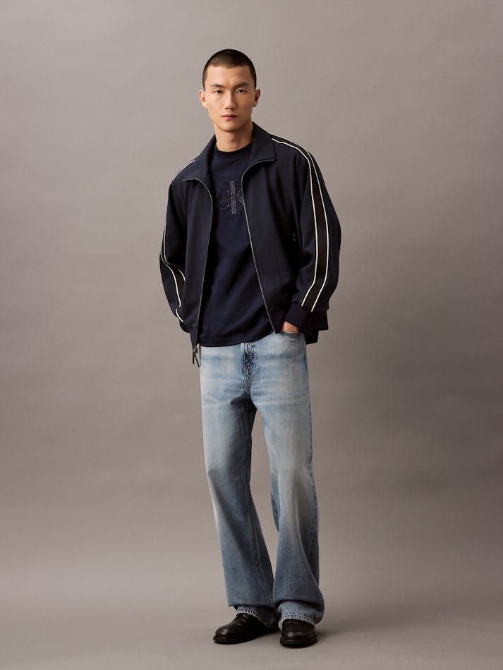 Calvin Klein - Áo thun thời trang nam CK Hero Monologo Tee