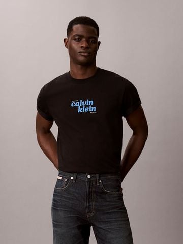 Calvin Klein - Áo Thun Tay Ngắn Nam 1989 Logo Graphic Relaxed T-Shirt