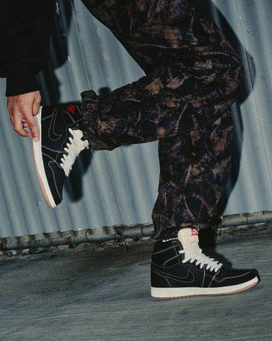 Nike - Giày Thời Trang Cổ Cao Nam Air Jordan 1 Retro High OG Flight Club Black and Sail