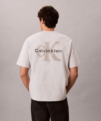 Calvin Klein - Áo Thun Tay Ngắn Nam Oversized Emboss Monologo