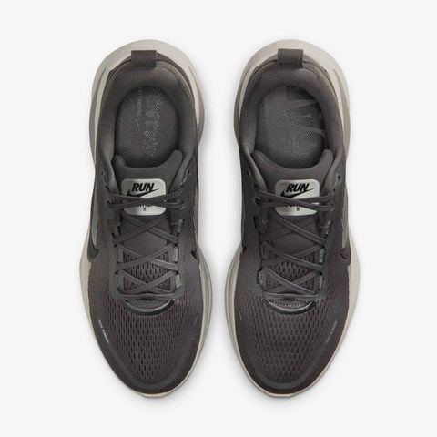 Nike - Giày chạy bộ thể thao Nam Vomero 18 Men's Road Running Shoes