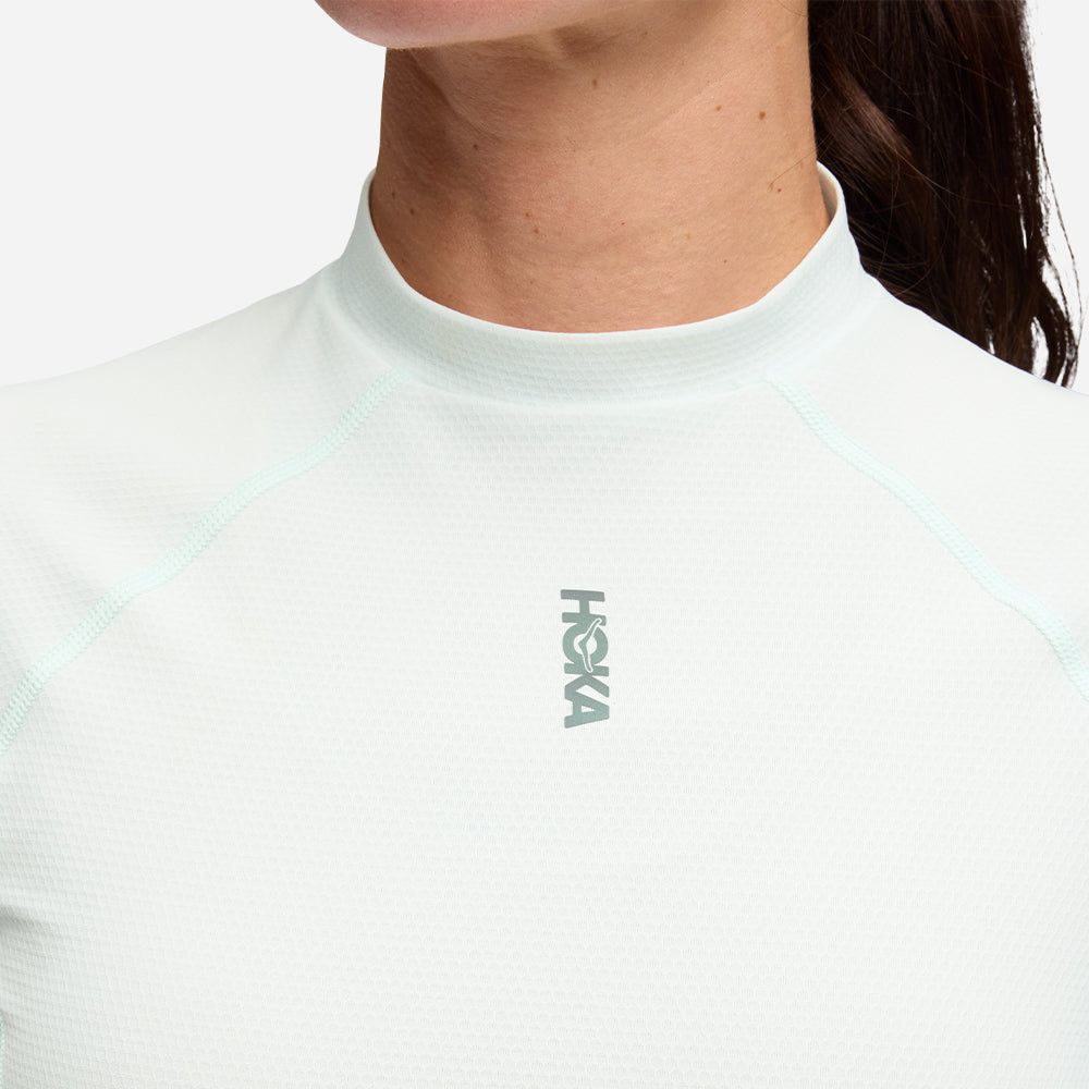 Hoka - Áo thun dáng ôm thể thao nữ Skybreeze Short Sleeve Running
