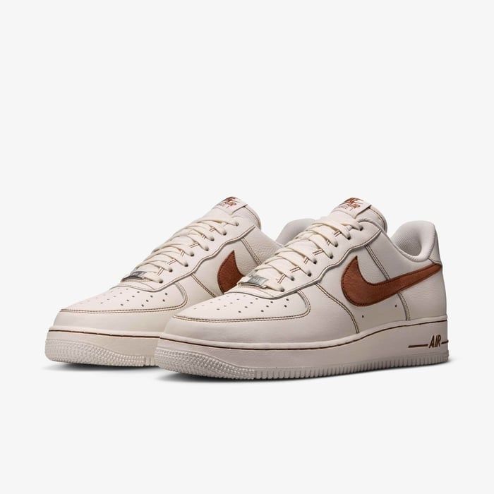 Nike - Giày thời trang thể thao Nam Nike Air Force 1 Low 'Ivory/Saddle Brown ' Men's Shoes