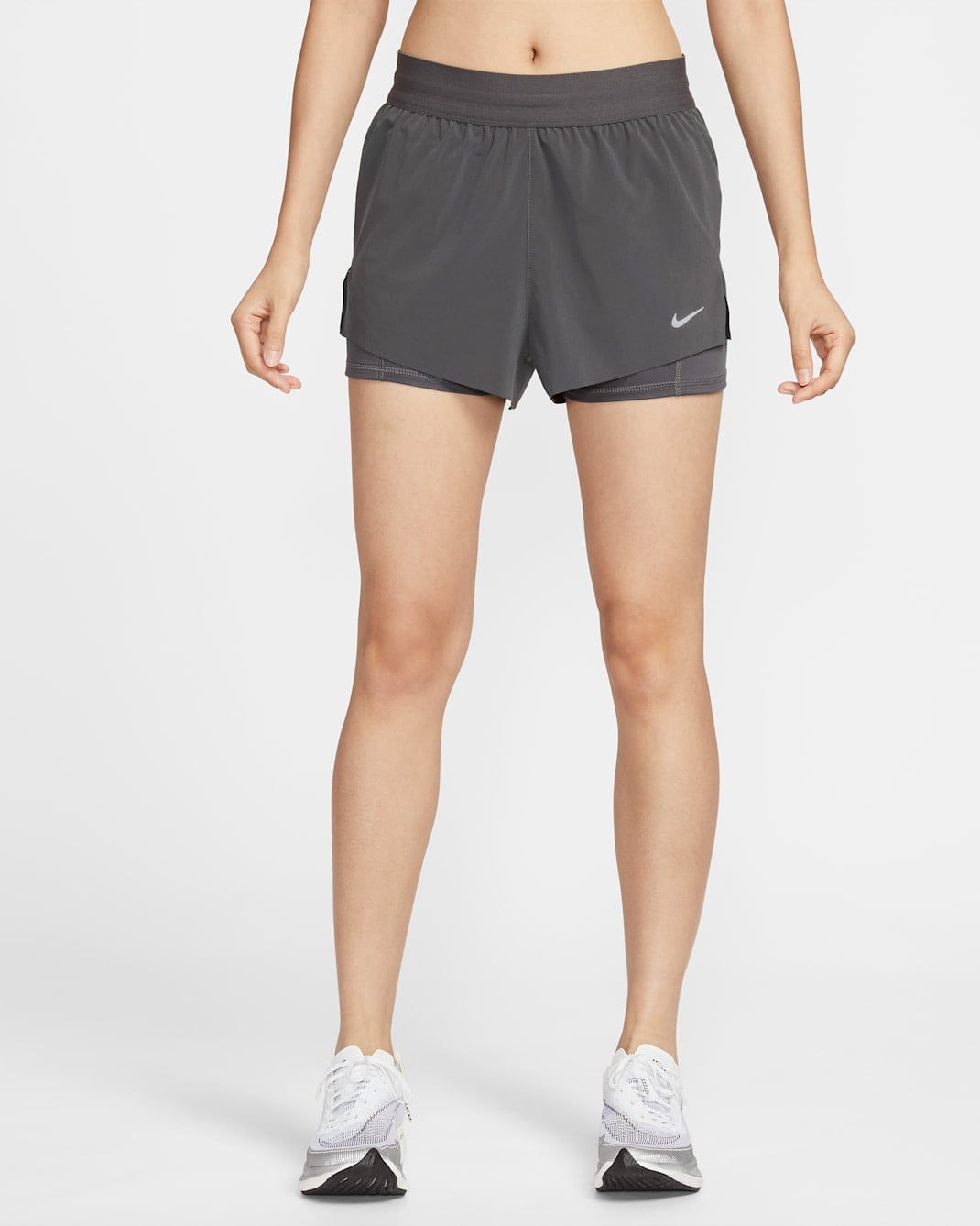 Nike - Quần ngắn thể thao Nữ Swift Women's Dri-FIT Mid-Rise 2-in-1 Running Shorts