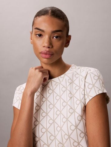Calvin Klein - Áo Thun Tay Ngắn Nữ Monogram Baby Fit Tee