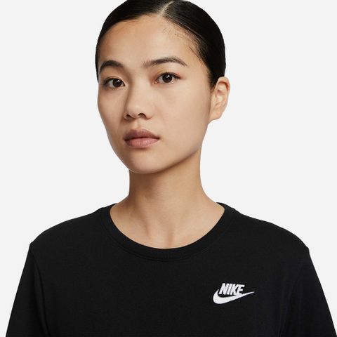 Nike - Áo Thun Tay Ngắn Nữ Club Essentials Tee