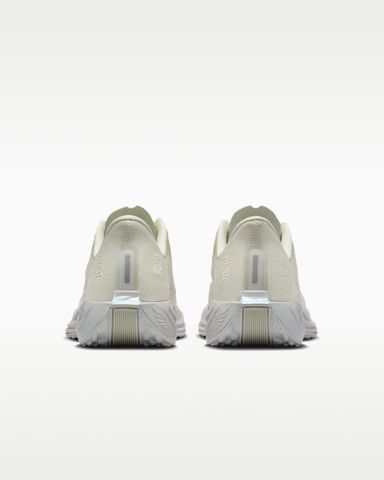 Nike - Giày Chạy Bộ Nữ Pegasus Plus Ess