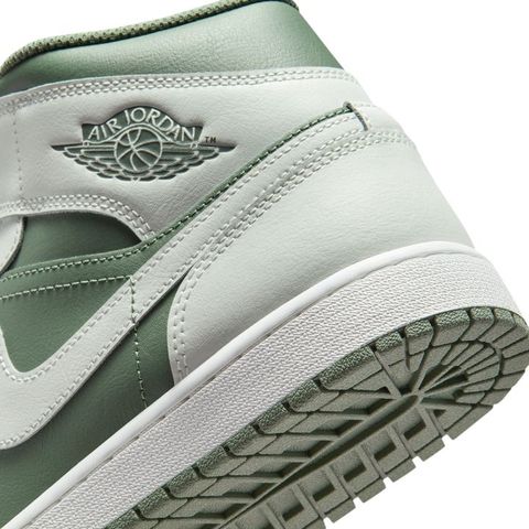 Nike - Giày Sneakers Nam Air Jordan 1 Mid