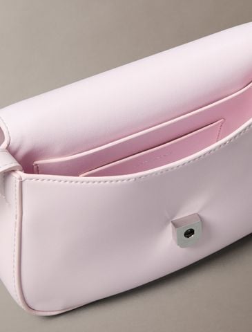 Calvin Klein - Túi Đeo Chéo Nữ Monogram Plaque Camera Bag