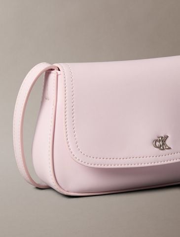 Calvin Klein - Túi Đeo Chéo Nữ Monogram Plaque Camera Bag