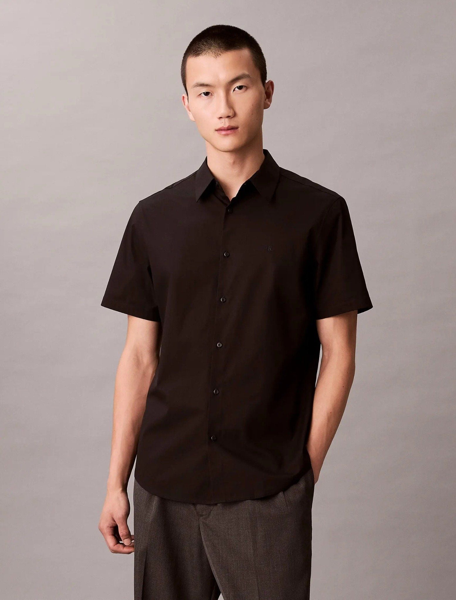 Calvin Klein - Áo sơ mi tay ngắn nam CK Solid Stretch Slim Shirt