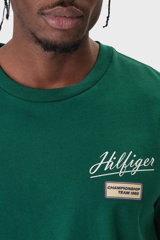 Tommy Hilfiger - Áo Thun Tay Ngắn Nam Modern Ath Graphic Badge Tee