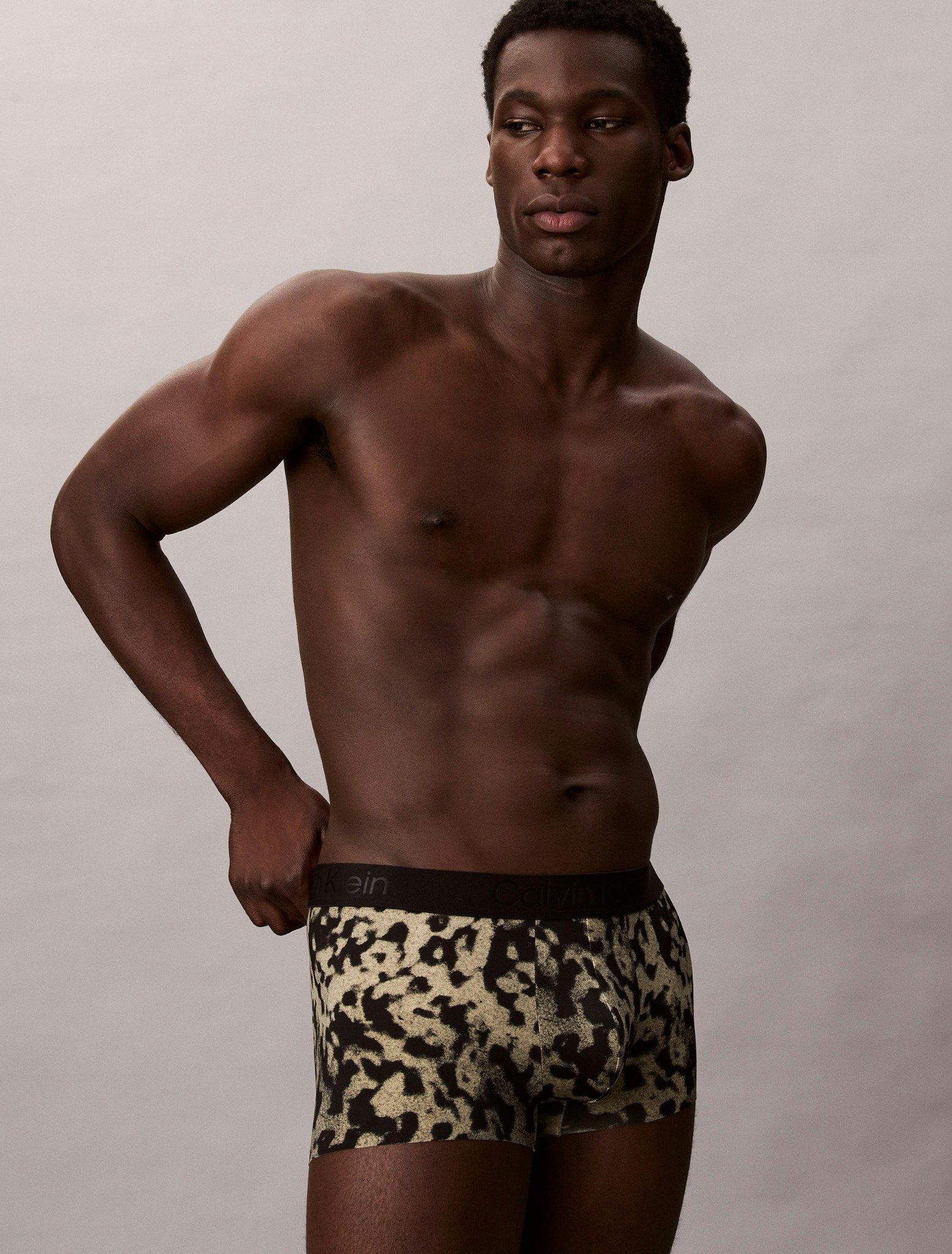 Calvin Klein - Quần lót nam CK Black Low Rise Trunk