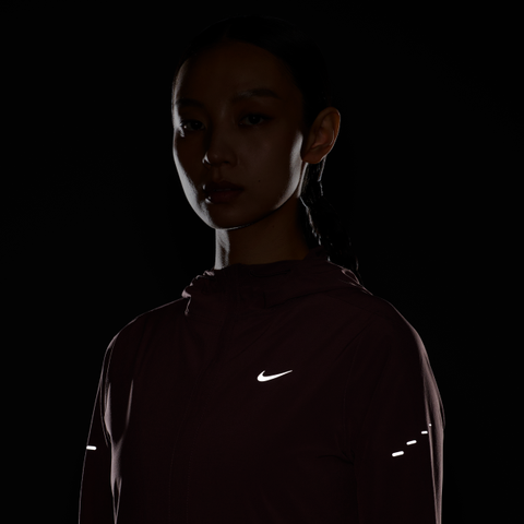 Nike - Áo Khoác Thể Thao Nữ Swift Repel Packable Running Jacket