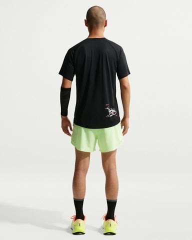 Nike - Áo Tay Ngắn Thể Thao Nam Stride 