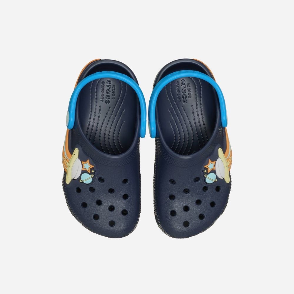 Crocs - Xăng đan trẻ em Classic Ufo Lights Clog Navy Lifestyle