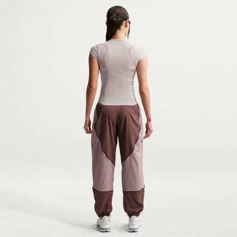 Nike - Áo Tay Ngắn Thể Thao Nữ Swift Women's Dri-FIT ADV Running Top with Reflective Design Accents