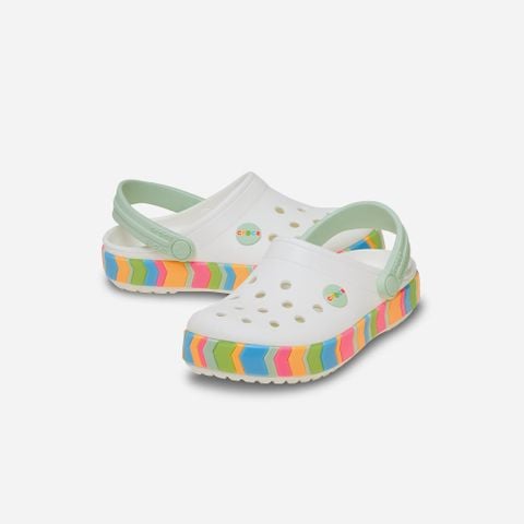 Crocs - Xăng đan Clog Trẻ Em Crocband Chevron Band Lifestyle Sandals - 4