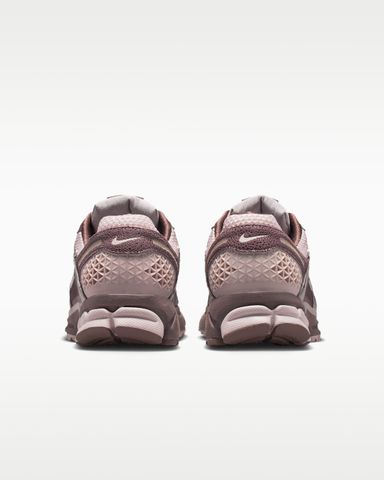 Nike - Giày Thời Trang Nữ Zoom Vomero 5 SE