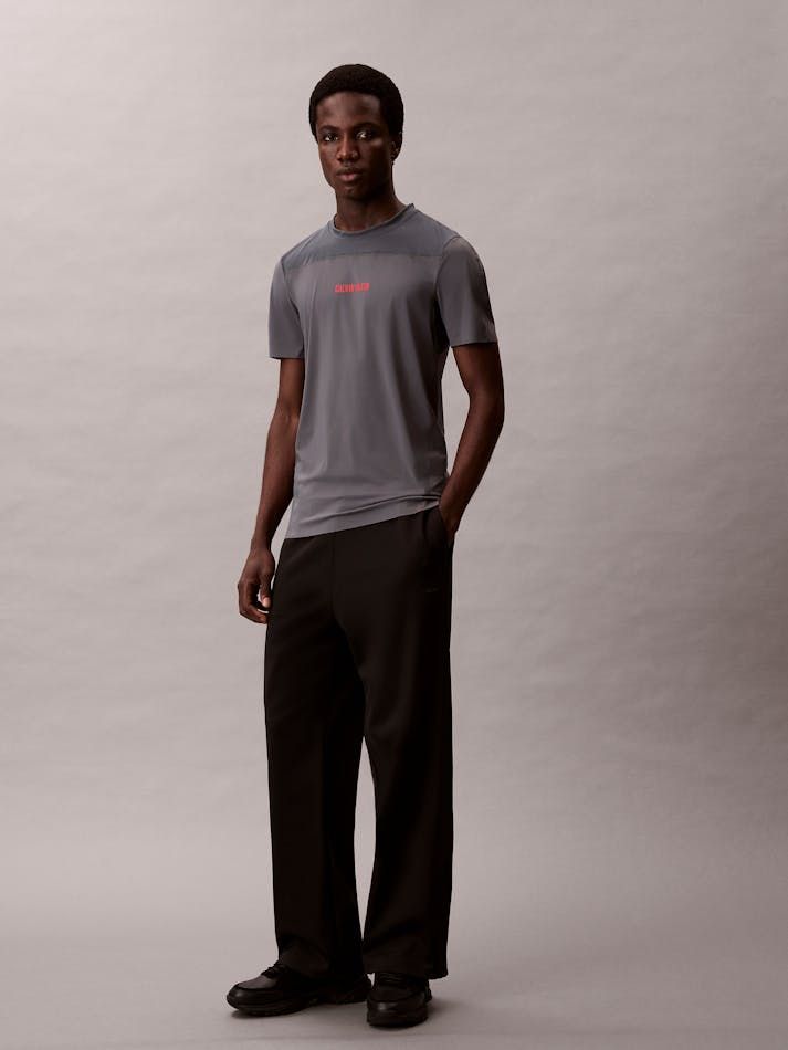 Calvin Klein - Áo thun thể thao nam Intense Power Gym T-Shirt