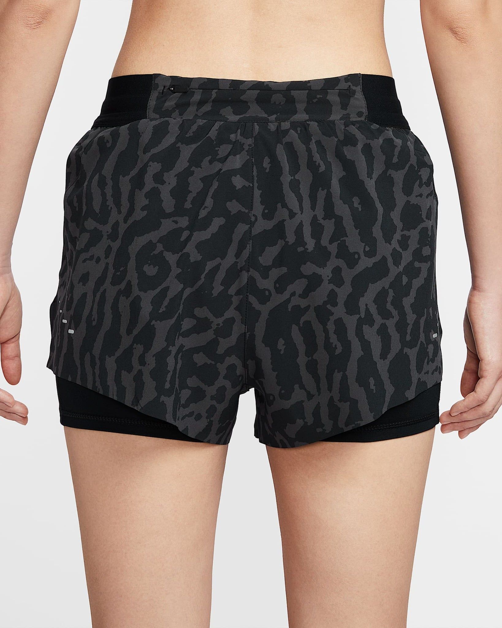 Nike - Quần ngắn thể thao Nữ Nike Swift Women's Dri-FIT Mid-Rise 2-in-1 Printed Running Shorts