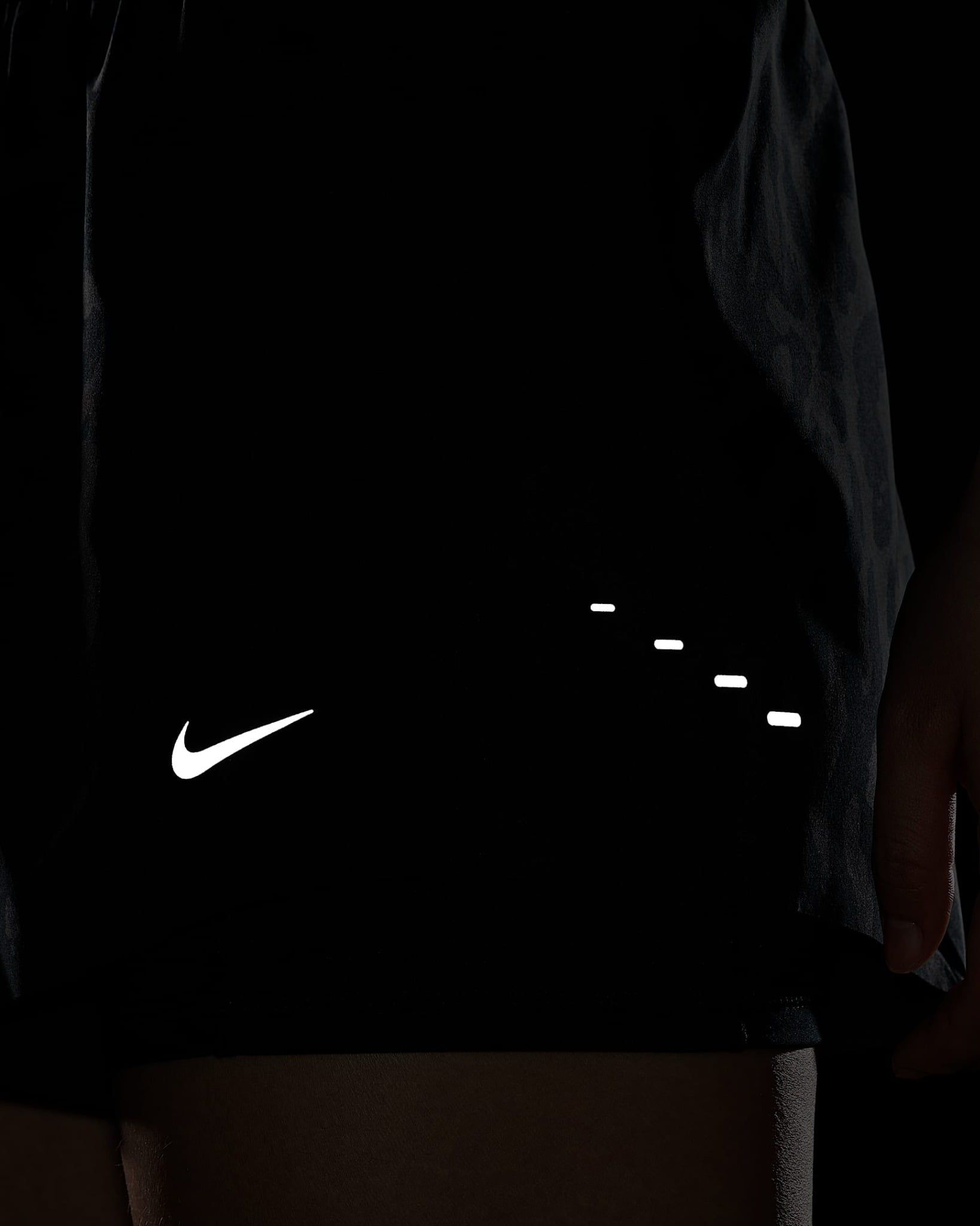 Nike - Quần ngắn thể thao Nữ Nike Swift Women's Dri-FIT Mid-Rise 2-in-1 Printed Running Shorts