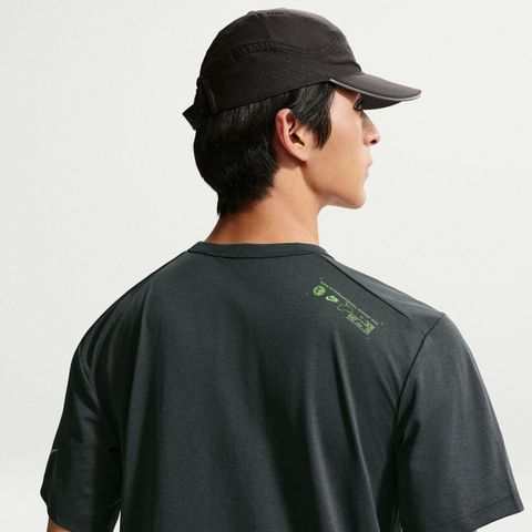 Nike - Áo Tay Ngắn Thể Thao Nam Hyverse Dri-FIT UV Protection Short-Sleeve Running Top