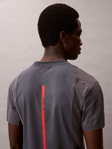 Calvin Klein - Áo thun thể thao nam Intense Power Gym T-Shirt - 2
