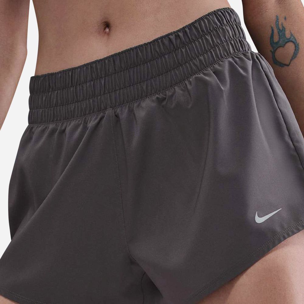 Nike - Quần ngắn tập luyện Nữ Women's One Dri-Fit Mid-Rise 3 Inch 2-In-1 Shorts - Purple