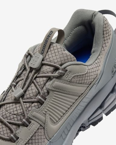 Nike - Giày thời trang thể thao Nam Nike Zoom Vomero Roam Men's Shoes