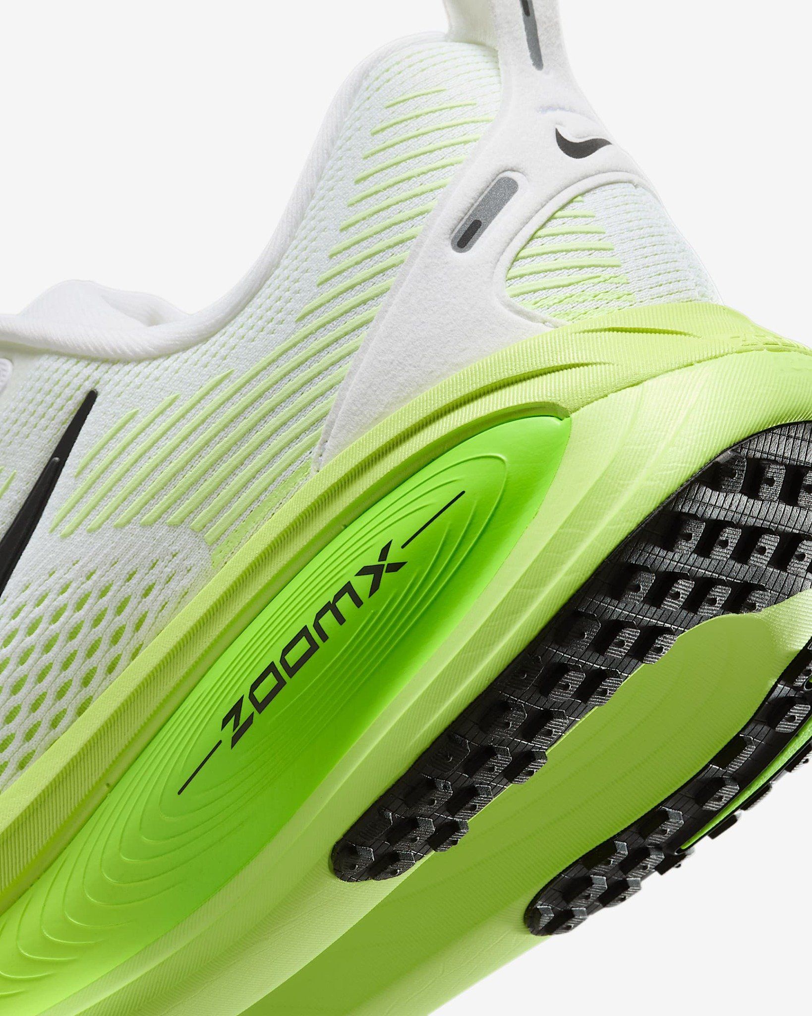 Nike - Giày chạy bộ thể thao Nam Vomero 18 Men's Road Running Shoes