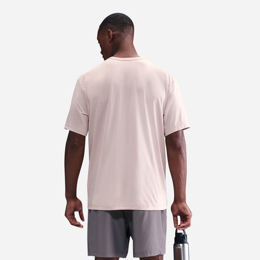 Nike - Áo thun tay ngắn tập luyện Nam Men's Hyverse Dri-Fit Uv Short-Sleeve Versatile T-Shirt - Pink